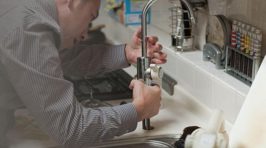 Professional sink repair in Bonnie, IL
